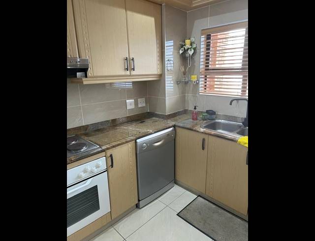 3 BEDROOM PROPERTY TO RENT IN UMDLOTI BEACH